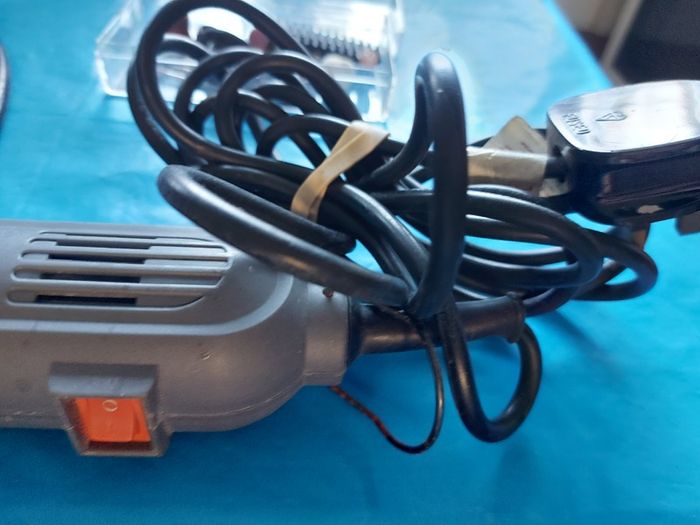 Challenge Extreme Corded Rotary Tool Kit MRT6581 in excellent condition with case and accessories
