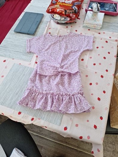 Girls clothing  age 7-8