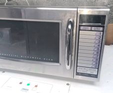 Sharpe 1000 w commercial microwave
