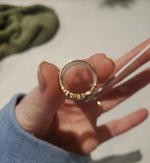 Vintage 9ct Yellow Gold Gypsy Ring