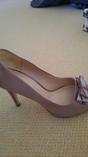 Monsoon high heeled shoe size 7
