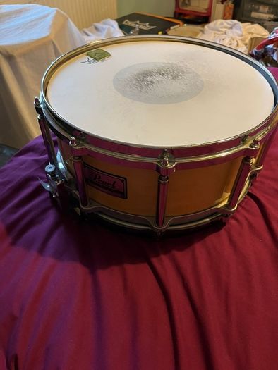 Pearl Free Floater Maple 14" x 6.5" snare drum