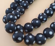 Vintage African Style White Dotted Glass Beads Strands Necklace