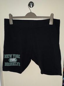 Pep&Co Black, Green and White New York 1995 Brooklyn Cycling Biker Shorts