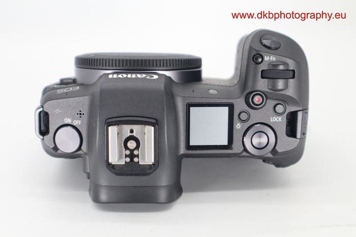 Canon Eos R Mirrorless Camera #0568