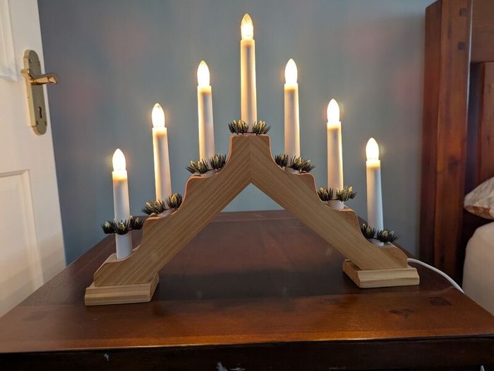 Christmas light with spare bulbs