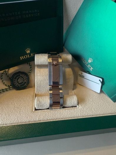 Rolex Yachtmaster 40 Steel and Rose Chocolate Dial
