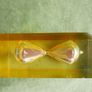 Vintage 1970s small hourglass sand timer, amber-colour Image 6