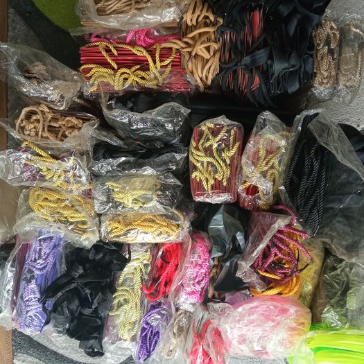 Job Lot of Wine Bottle Gift Bags - Approximately 500 in total
