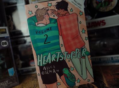 Heartstopper: Volume Two ! Graphic Novel ! 2019 ! by Hodder Books !