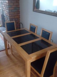 dinner table w 6 chairs