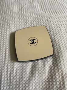 Chanel les beige