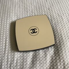 Chanel les beige