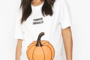 Funny halloween maternity white t-shirt with pumpkin picture