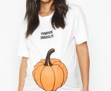 Funny halloween maternity white t-shirt with pumpkin picture