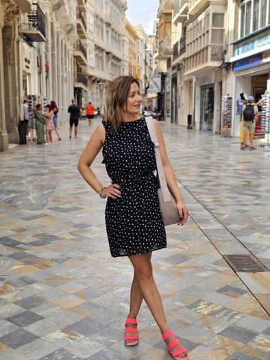 Airy dress with polka dots