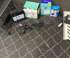 Two wifi cameras, wifi extender and air compressor 12v