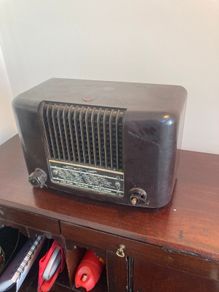 Vintage Radio - Bakelite - Mullard
