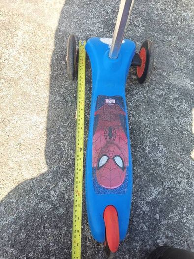 Kids scooter - Spiderman tri-scooter