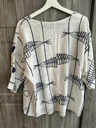 BNWT Ladies Top