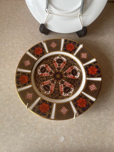 Royal Crown Darby " Old Imari" 1128 6.5" plates