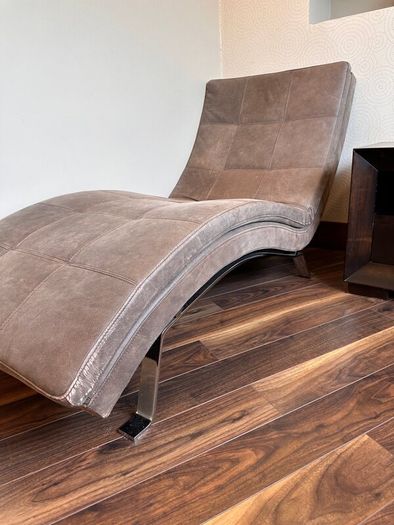 2 Loungers