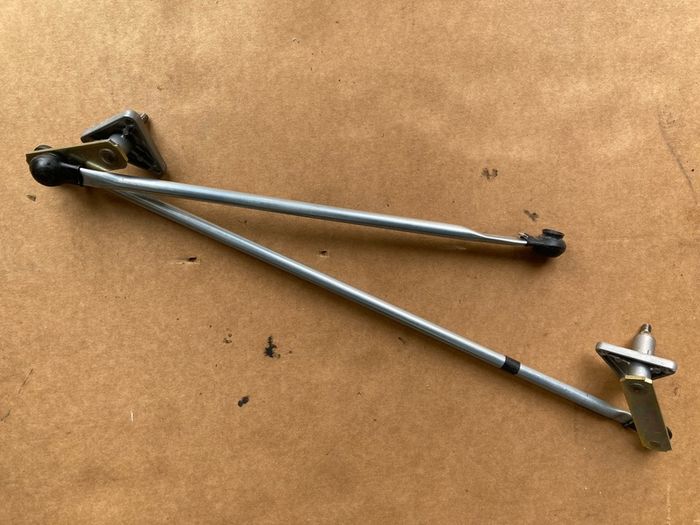 Wiper Linkage (Toyota MR2)
