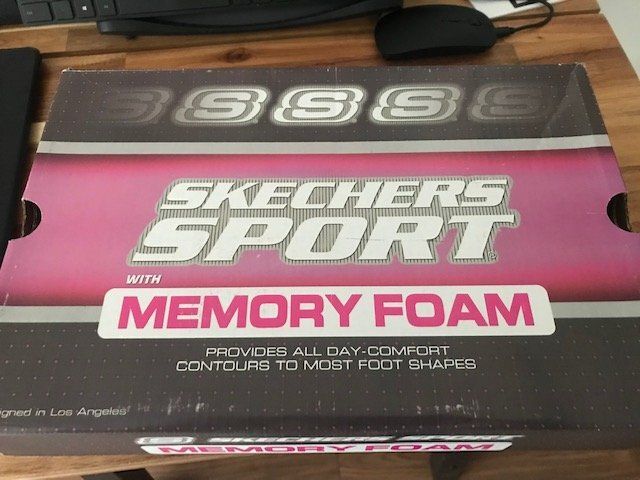 Womens Skechers Trainers Size: UK 3 / EUR 36
