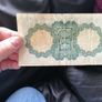 1941 Lady Lavery One Pound Banknote Image 8