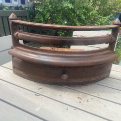 Fire Grate and 2 baskets