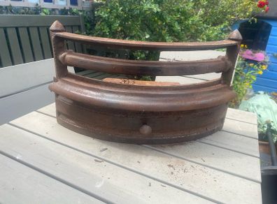 Fire Grate and 2 baskets