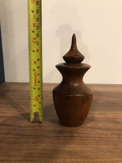 Perfume bottle