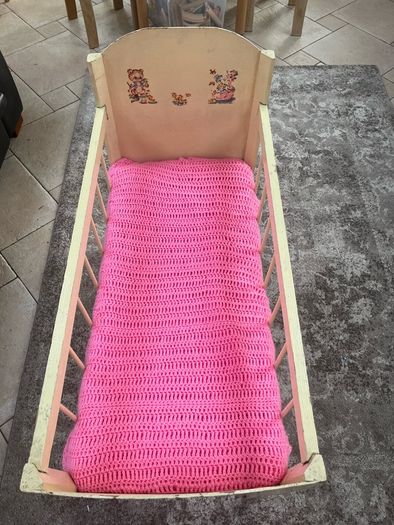 baby cot