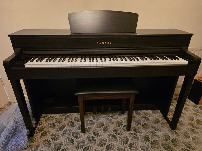 Yamaha Clavinova CLP-535
