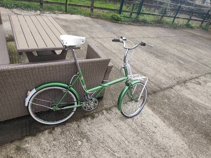 Vintage Raleigh Twenty bike