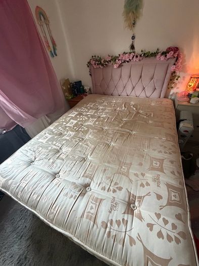 double bed pink