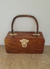 Vintage 60s lucite handbag