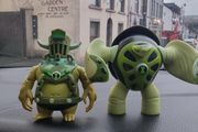 Ben 10 action figures. Toepick and Terraspin