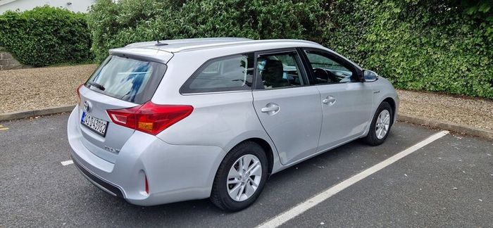 Toyota Auris 2014 1.8 Hybrid Estate