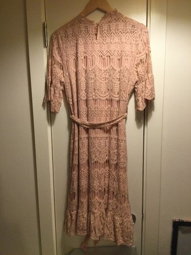 Gorgeous lace occasional dress size 14, brand new