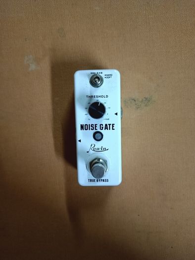 guitar pedal clearout