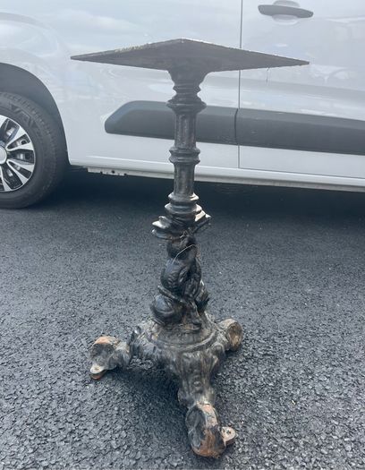 Cast iron table stand