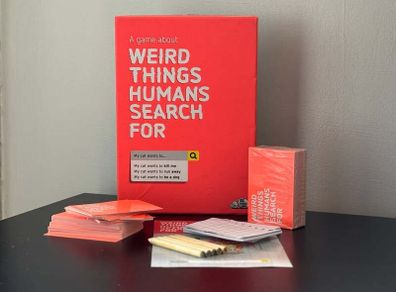 Board Game - Weird Things Humans Search