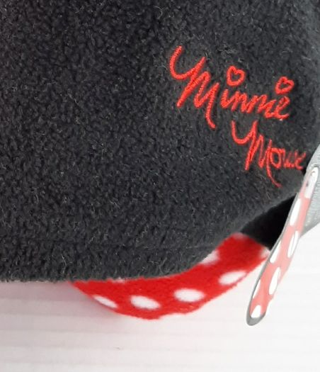 New Hat/neck zipped cushion tag attached