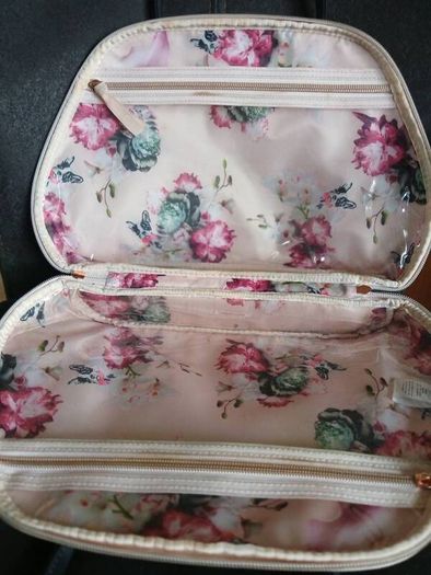 New TED BAKER Cosmetic Bag