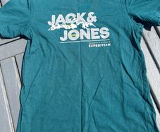Jack & Jones T-shirt - Size 152cm (Approx Age 10-12 yrs)