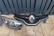 renault Captur 2017 grill and driver side headlight