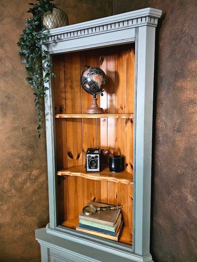 Corner display unit
