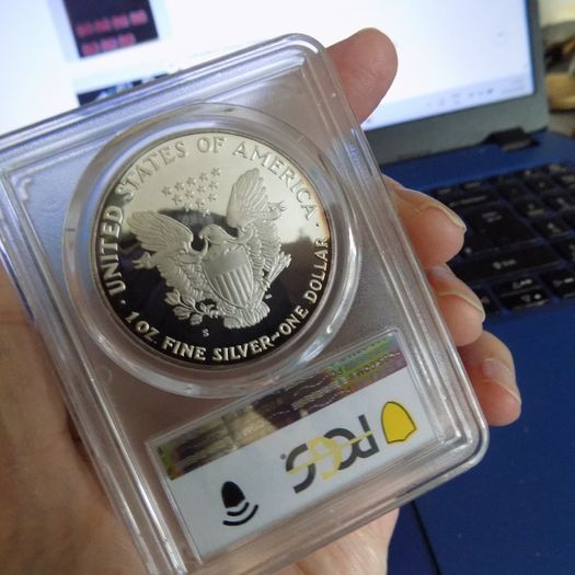 US 1989 S Proof Silver Eagle Dollar.90%Silver.Slabbed.Gem BU.Graded PR68DCAM.