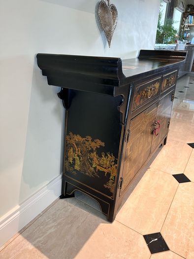 Chinese cabinet